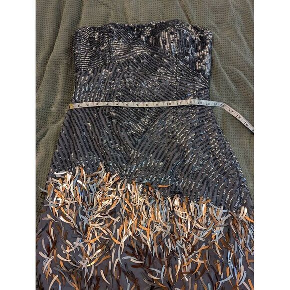 Basix Black Label Women's Size 4 Silver Sequin 100% Silk Knee mini Dress - Picture 9 of 10